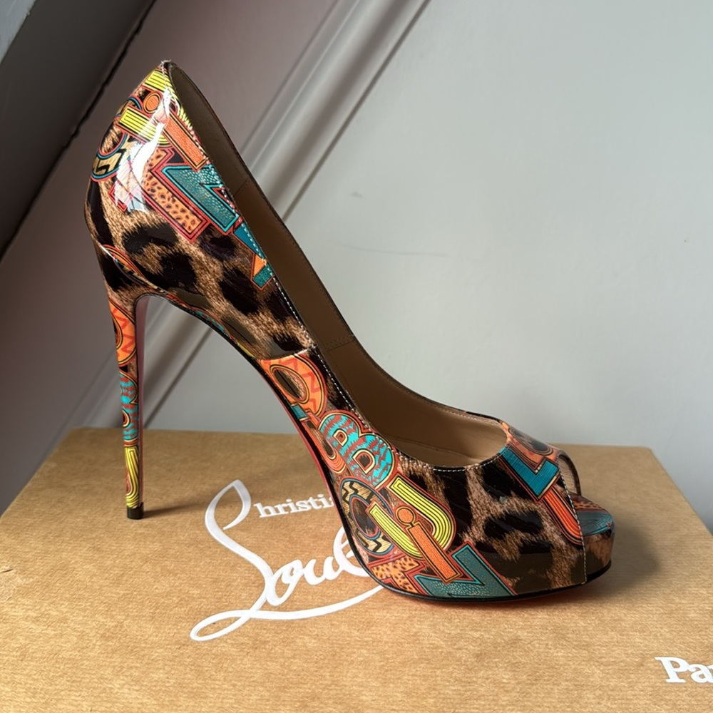 - LOUBOUTIN HIGH HEELS SIZE 37 LOVE NORDTSROM EXCLUSIVE